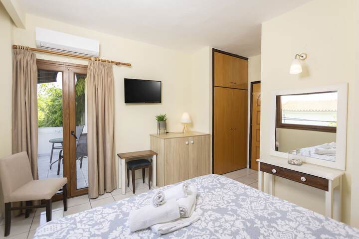 Room 36 of 80