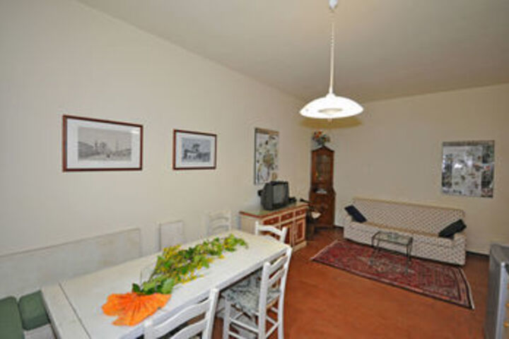 Room 48 of 51