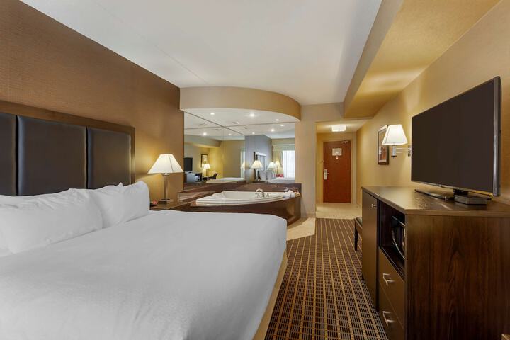 Room 18 of 60