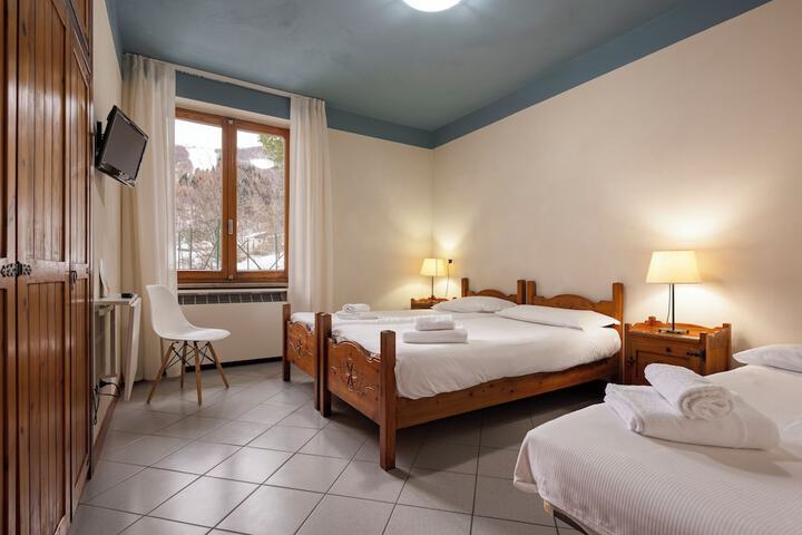 Room 34 of 112