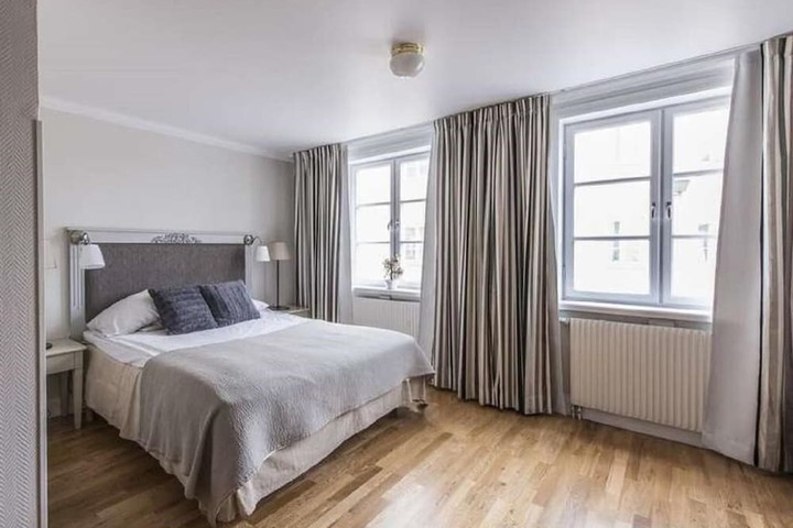 Room 18 of 53