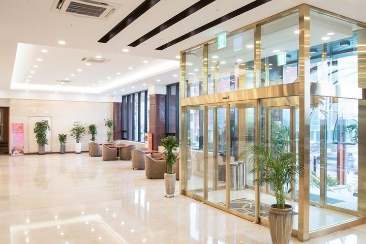 Guest Lobby
