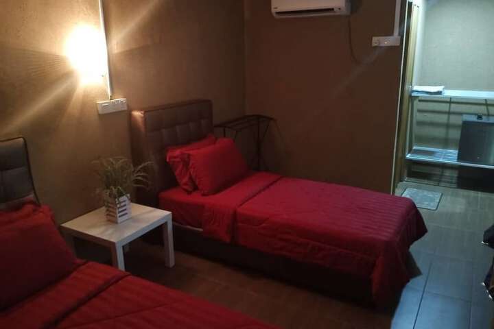 Room 18 of 41
