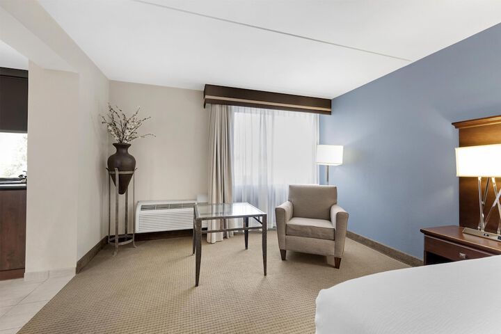 Room 32 of 92