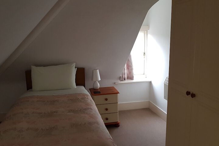 Room 11 of 60