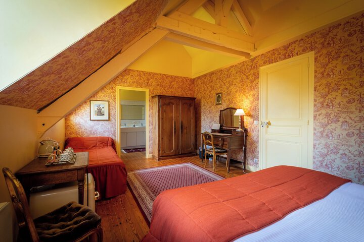 Room 13 of 35