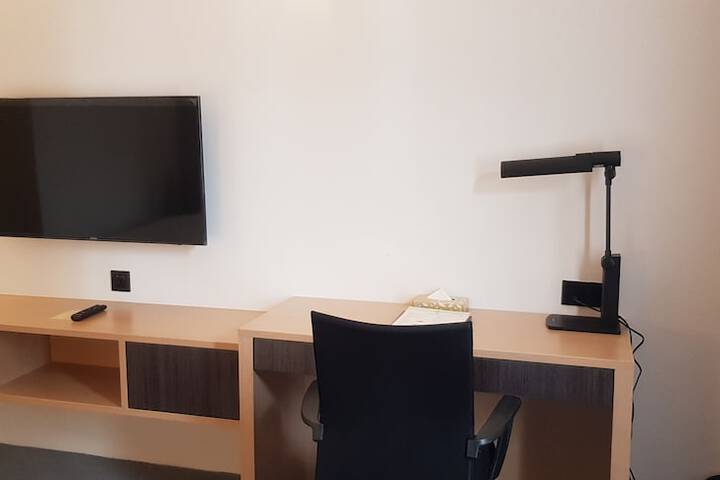 Room 12 of 34