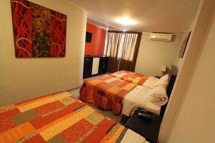 Room 28 of 46