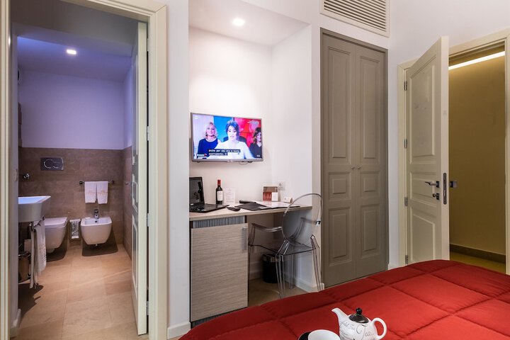 Room 27 of 138