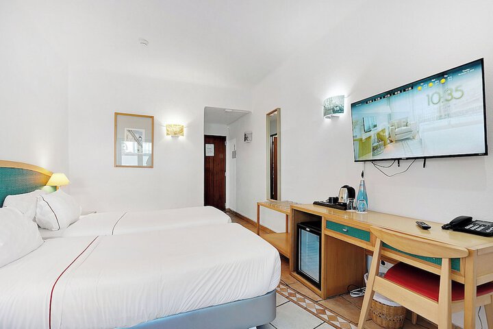Room 20 of 68