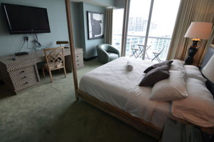 Room 34 of 133