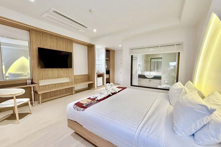 Room 54 of 183