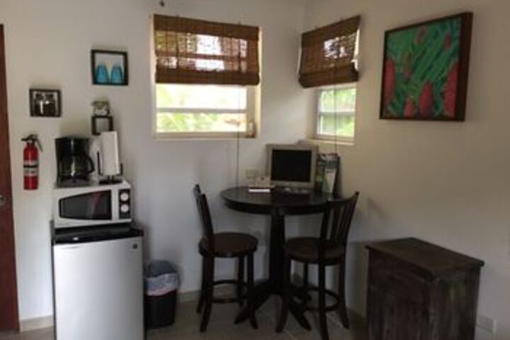 Room 16 of 38