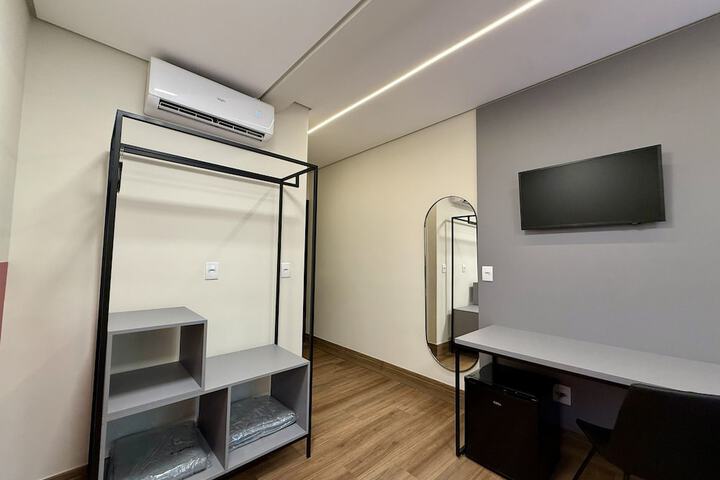 Room 14 of 26