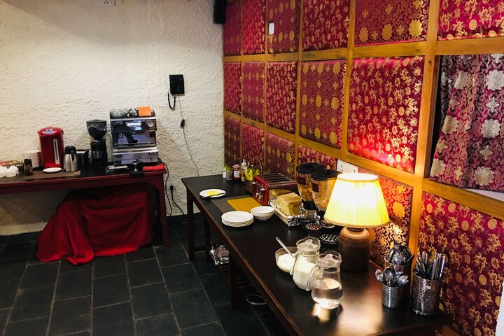 Breakfast/Coffee Service 165 of 214