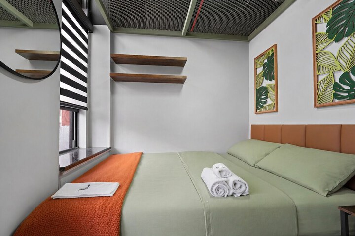 Room 3 of 35