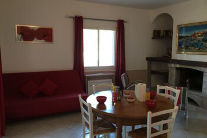 Room 12 of 19