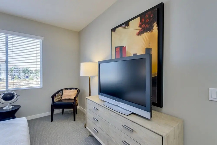 Exterior of Sunset and Mountain Views That Never End! Resort Condo! 30 Night Minimum. by RedAwning