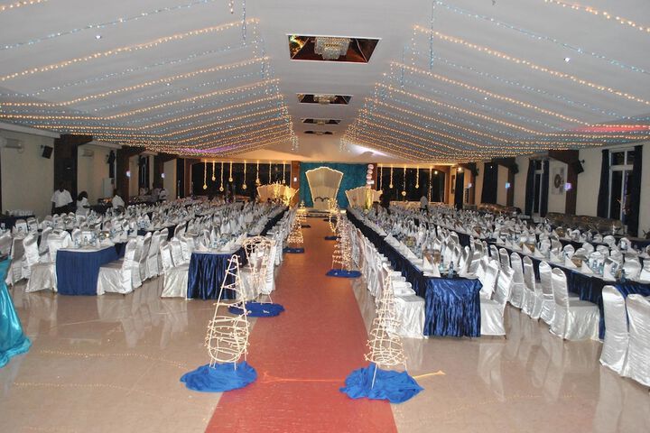 Ballroom/Hall 17 of 20