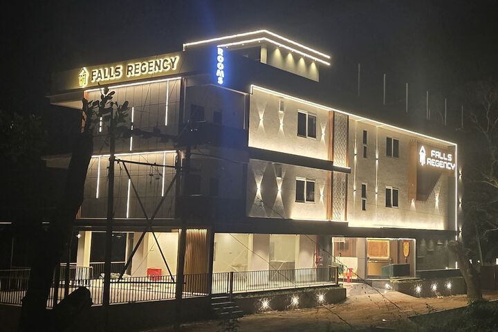 Falls Regency in Vilavancode