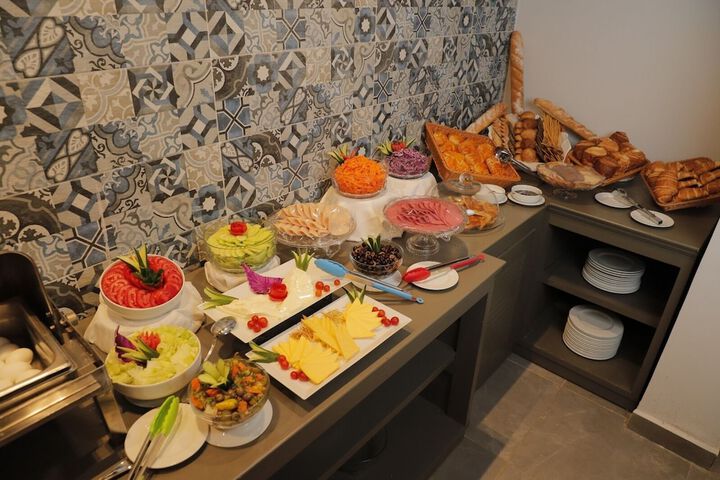 Dining 104 of 114