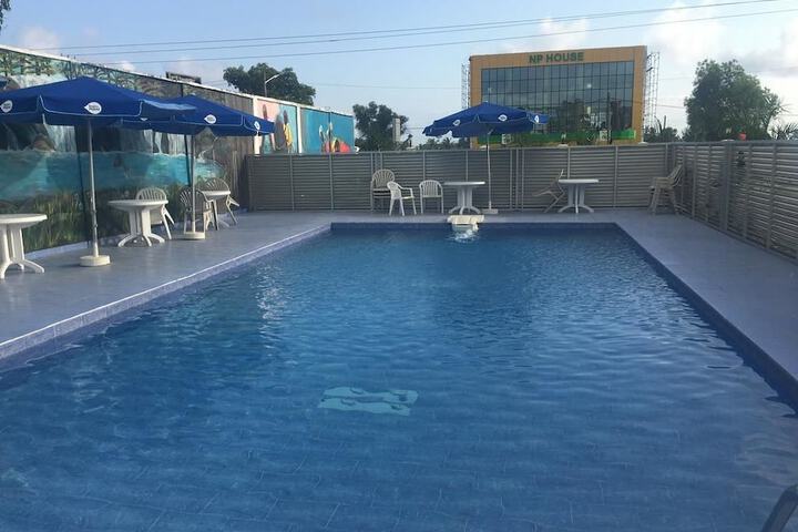 Pool 11 of 16