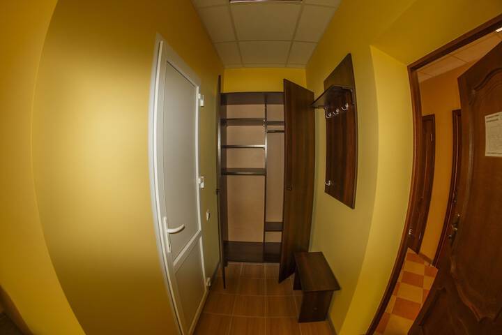Room 18 of 60