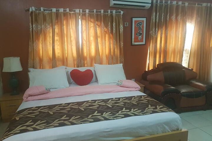 Room 6 of 20