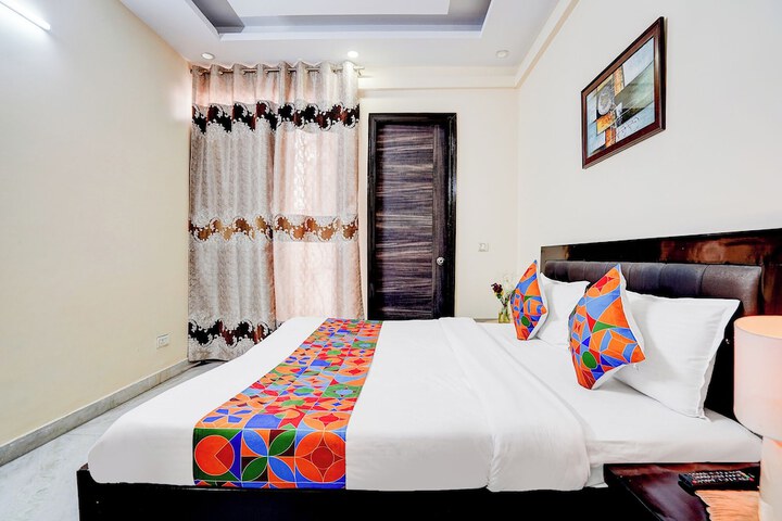 Room 9 of 26