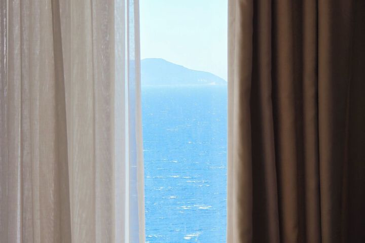 Room 46 of 96
