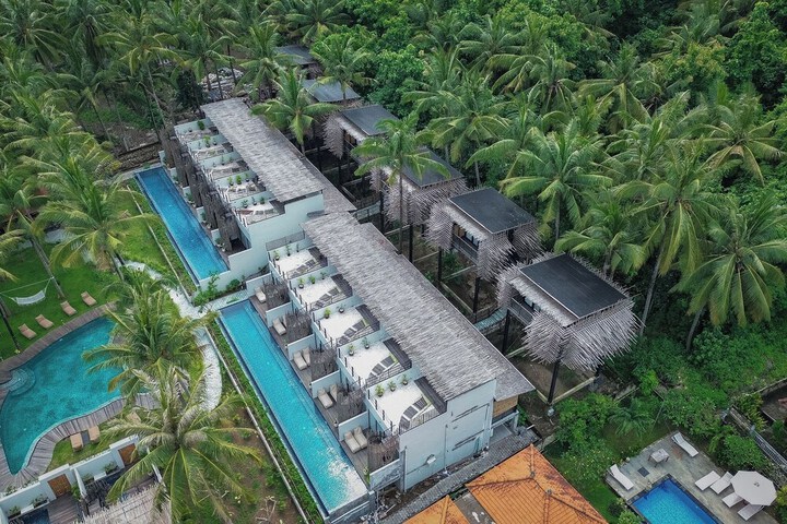 Hotel 102 of 113