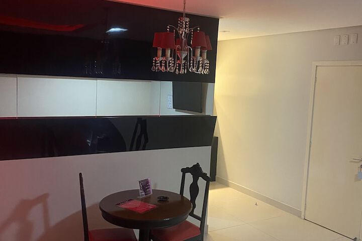 Room 8 of 23