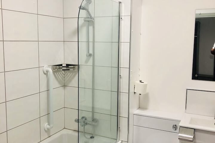 Room 11 of 15