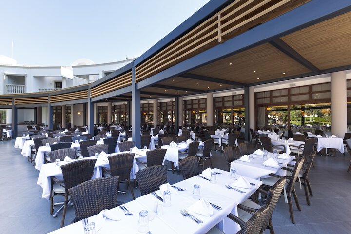 Dining 74 of 125