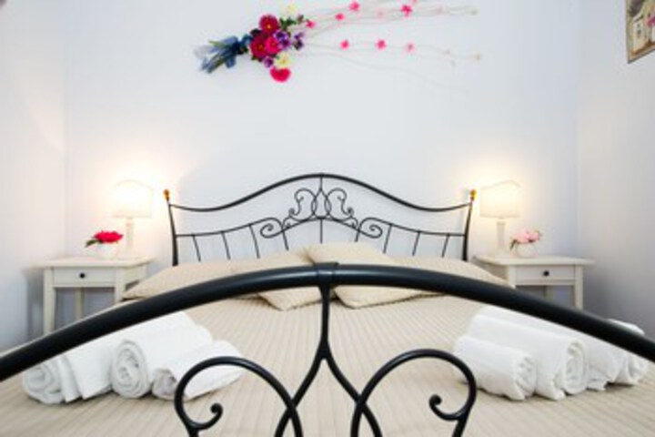 Room 28 of 123