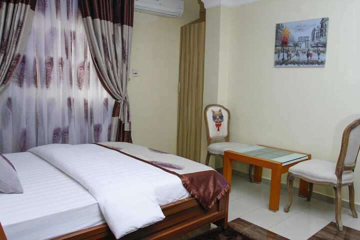 Room 16 of 29