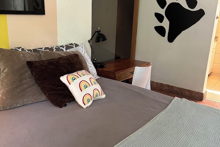 Room 12 of 98