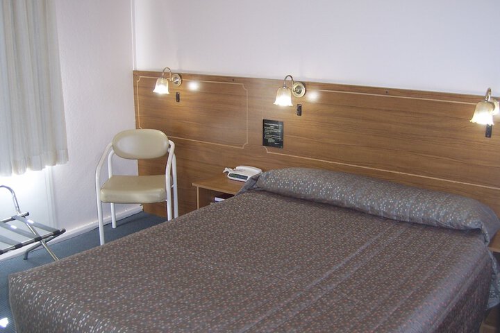 Room 10 of 87