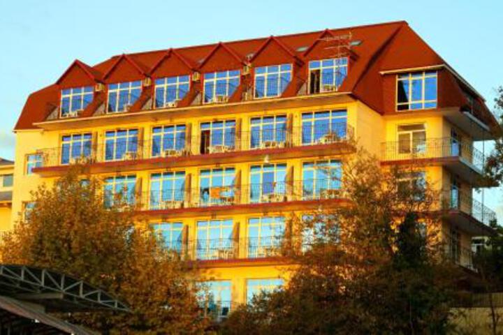 M-Otel