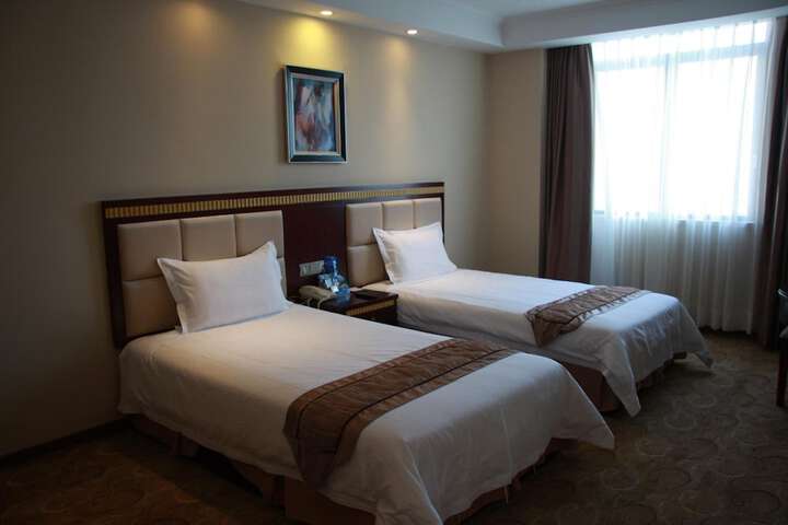 Room 26 of 42
