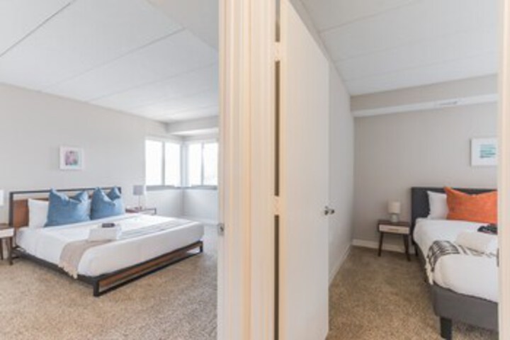 Room 222 of 307