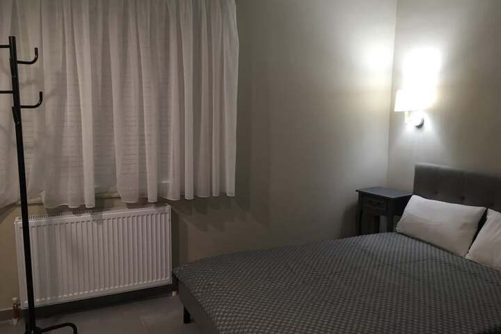 Room 2 of 31