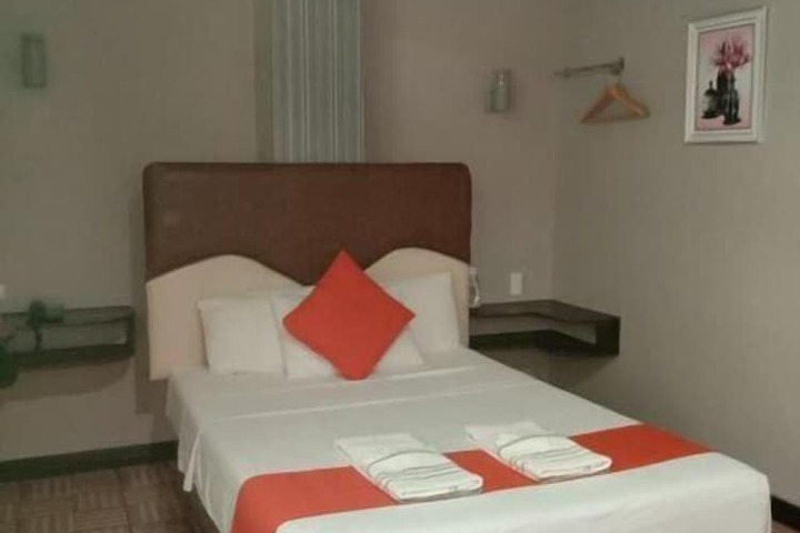 Room 14 of 35