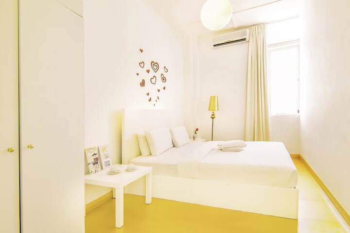 Room 10 of 36