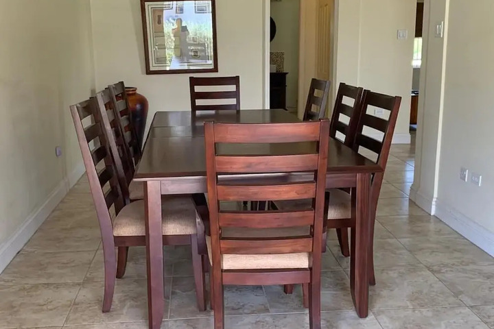 Dining 6 of 8