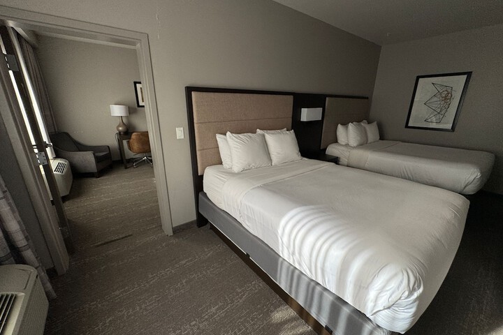 Room 8 of 22