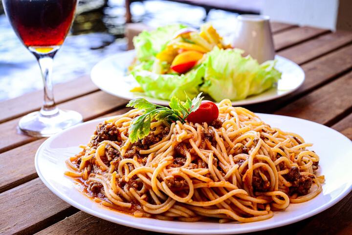 Dining 100 of 153