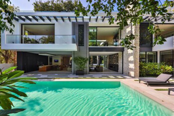 Lilypad Retreat in Beverly Hills, CA