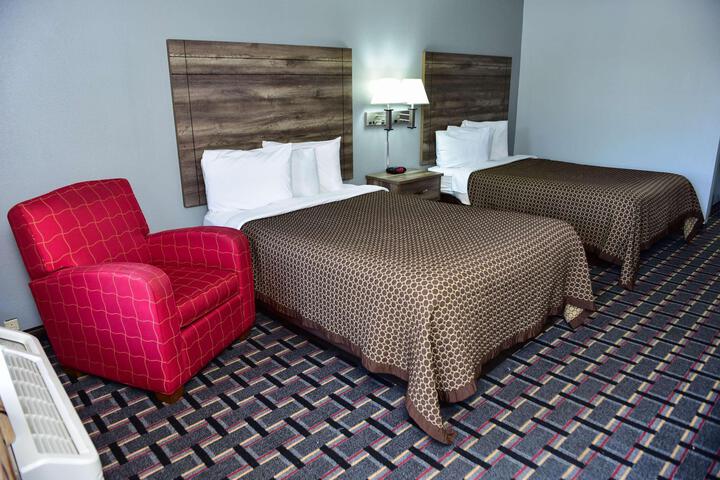 1 Double Bed Accessible (14 of 14)