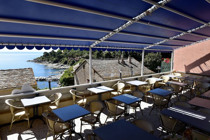 Dining Photos